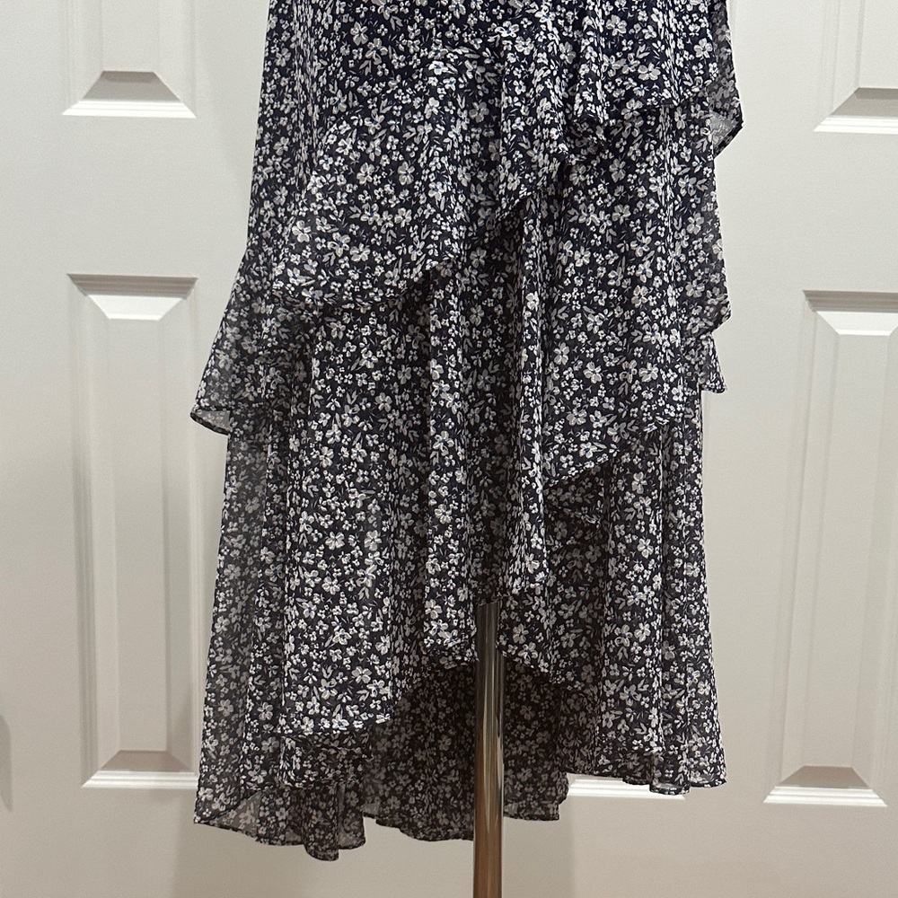 Maggy London Navy Blue V-Neck Floral Ruffles Coquette Girl Midi Dress Size 10 - Picture 6 of 15